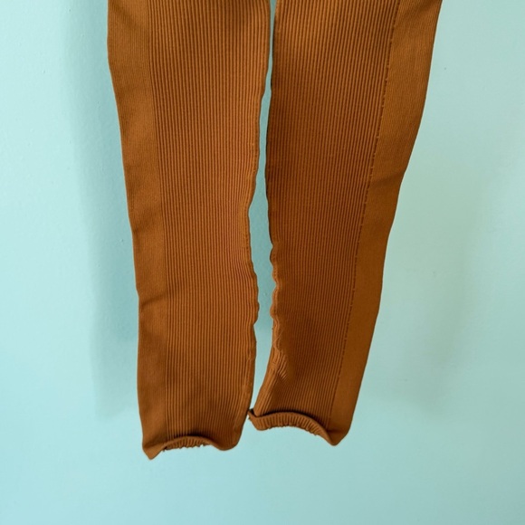 Free People Movement High Waisted Toasted Coconut Rust Orange Leggings Sz XS/S - Picture 8 of 9